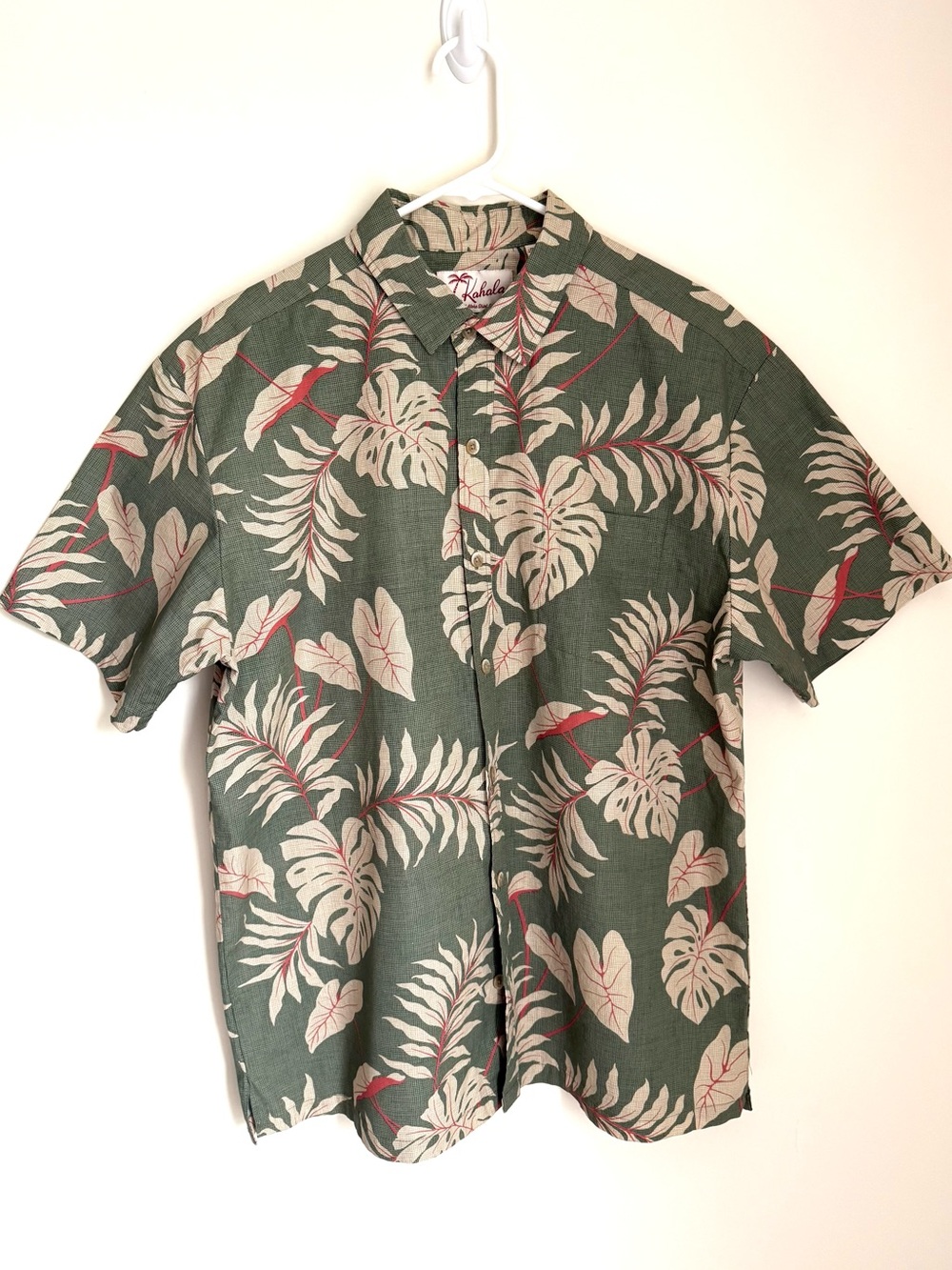 Men’s Kahala Made in Hawaii Green Tropical Button-Up Aloha Shirt